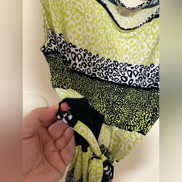 ✨Banana Republic Short Sleeve Green Cheetah Print Dress Size L - Picture 5 of 10